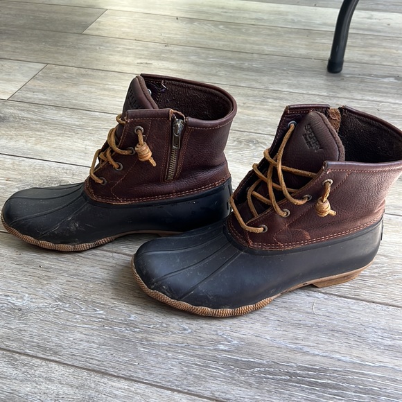 Sperry boots - Picture 2 of 3